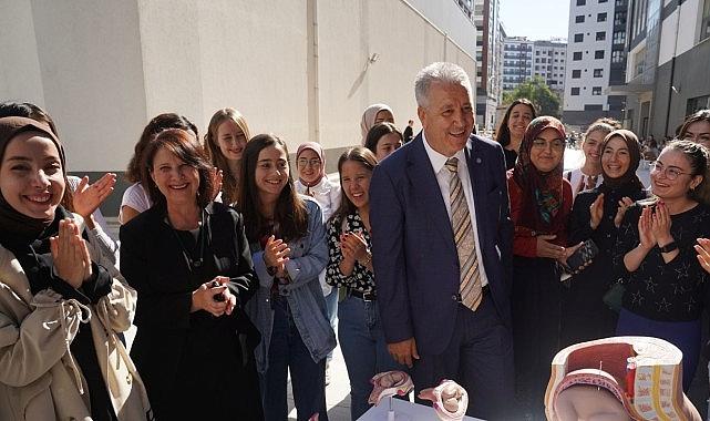 Ege Üniversitesi, TÜSEB'ten en çok proje desteği alan üç üniversiteden biri oldu Ege Üniversitesi, TÜSEB'ten en çok proje desteği alan üç üniversiteden biri oldu