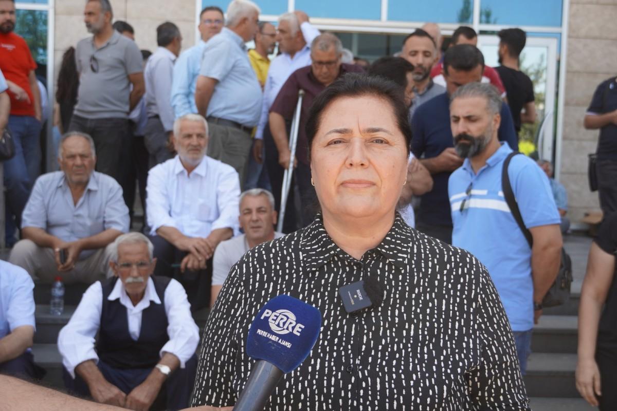 Fatma Ulubey: ‘Halkın iradesine açık bir müdahale söz konusu’ - Videolu Haber Fatma Ulubey: ‘Halkın iradesine açık bir müdahale söz konusu’ - Videolu Haber