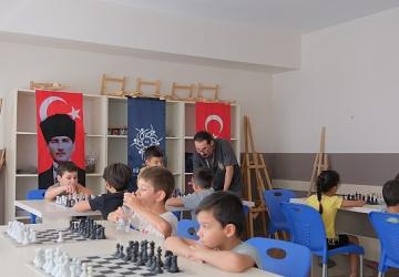 Başkan Çerçioğlu ile Hamleler Geleceğe: Aydın'da Çocuklar Satrançla Düşünmeyi Öğreniyor