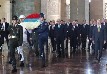 Tokayev, Anıtkabir’de Ata’ya Saygı Duruşunda Bulundu