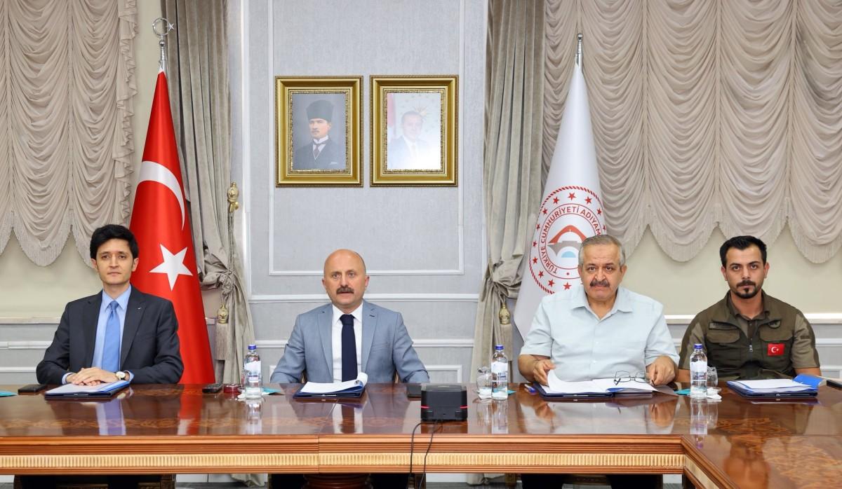 Vali Dr. Osman Varol, sahipsiz hayvanların korunmasına yönelik VKS toplantısına katıldı Vali Dr. Osman Varol, sahipsiz hayvanların korunmasına yönelik VKS toplantısına katıldı