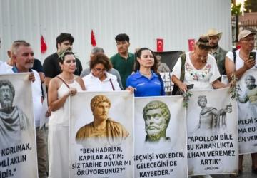 ASSİM Dernekleri Antalya Müzesi İçin Kültür Nöbetinde
