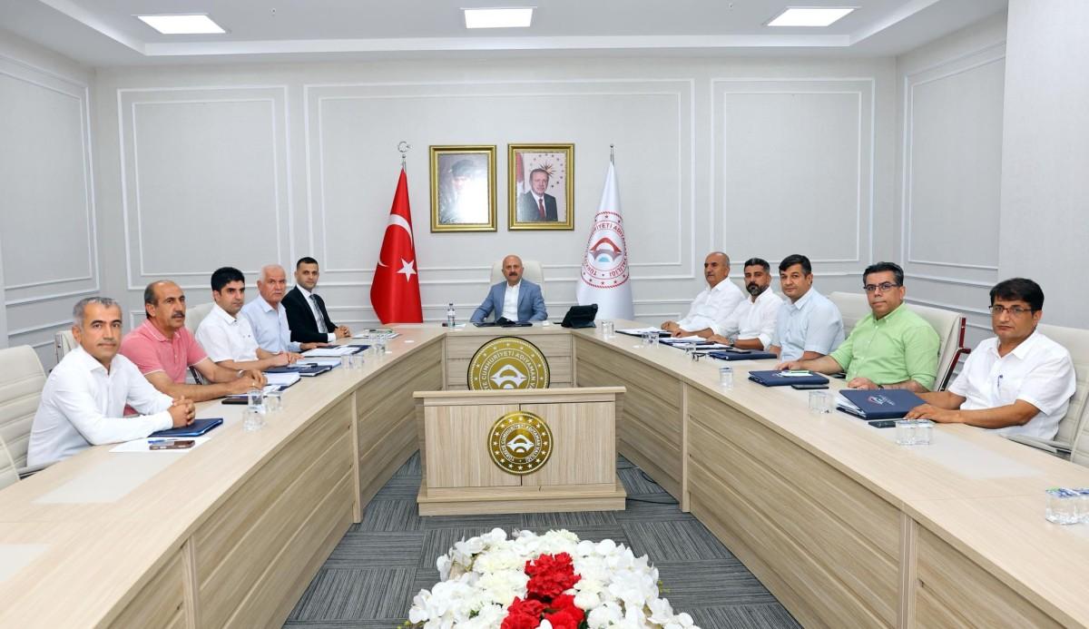 Adıyaman’da İl Özel İdaresi yatırımları Haftalık Değerlendirme toplantısında ele alındı Adıyaman’da İl Özel İdaresi yatırımları Haftalık Değerlendirme toplantısında ele alındı