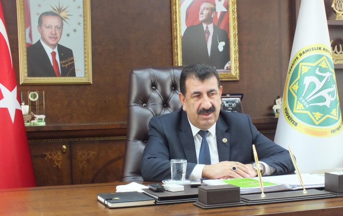 Başkan Çelik: Şap hastalığı nedeniyle hayvan pazarlarının kapatılmasını yapay et üretimiyle ilişkilendirmek gayri ahlaki bir durumdur Başkan Çelik: Şap hastalığı nedeniyle hayvan pazarlarının kapatılmasını yapay et üretimiyle ilişkilendirmek gayri ahlaki bir durumdur