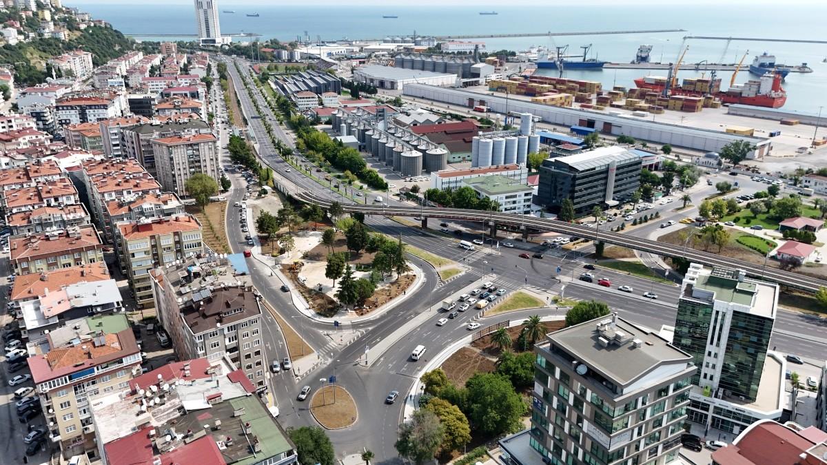 Büyükşehir’den Gençlik Parkı Kavşağına Etkili Dokunuş Büyükşehir’den Gençlik Parkı Kavşağına Etkili Dokunuş