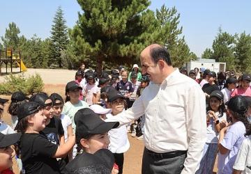 Başkan Altay 55 Bin Öğrenciyi Ağırlayacak Genç KOMEK Oyun Kampı'nda Çocukların Coşkusuna Ortak Oldu