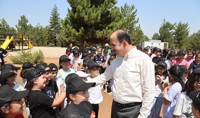 Başkan Altay 55 Bin Öğrenciyi Ağırlayacak Genç KOMEK Oyun Kampı'nda Çocukların Coşkusuna Ortak Oldu Başkan Altay 55 Bin Öğrenciyi Ağırlayacak Genç KOMEK Oyun Kampı'nda Çocukların Coşkusuna Ortak Oldu