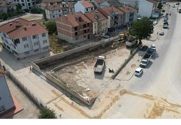 Atıl Vaziyetteki Boş Alan Otoparka Dönüşüyor
