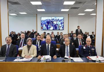 'Torba yasa' görüşmeleri başladı, Kurt: 'İş gücü piyasasında etkinliğin artırılması ve teknolojik dönüşüm hedefleniyor'