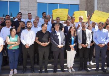 DEM Parti heyeti Adıyaman’da: ‘Abdurrahman Başkan’ın yeri belediyedir, savcılık değil’ - Videolu Haber