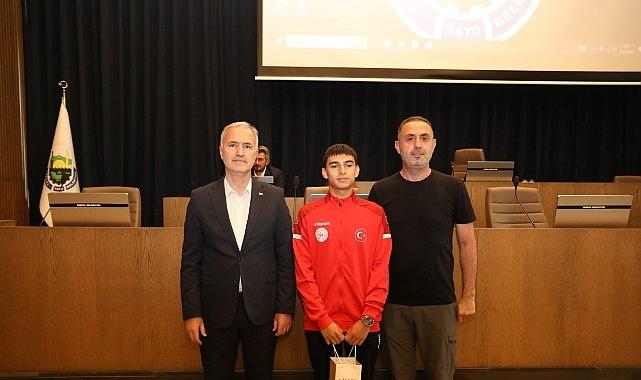 İnegöl Belediyesi'nde Temmuz Ayı Meclis Toplantısı Yapıldı İnegöl Belediyesi'nde Temmuz Ayı Meclis Toplantısı Yapıldı