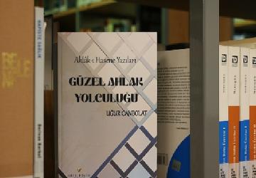 Yazar Uğur Canbolat'tan manevi yolculuklara rehber iki yeni kitap