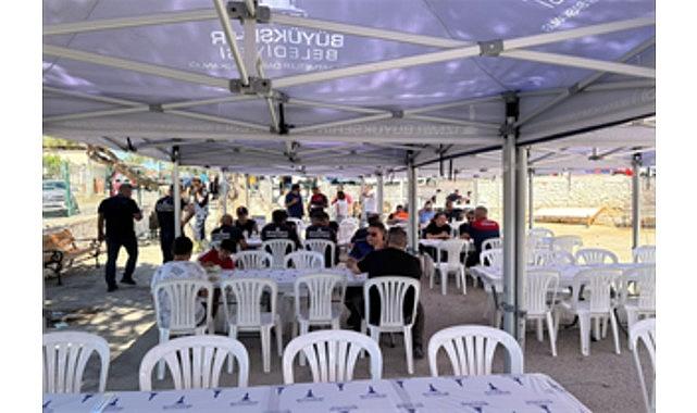 Büyükşehir yangının yaralarını sarmak için tüm gücüyle sahada Büyükşehir yangının yaralarını sarmak için tüm gücüyle sahada
