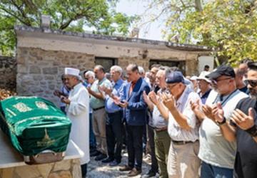 Tacettin Bayır'ın annesi son yolculuğuna uğurlandı