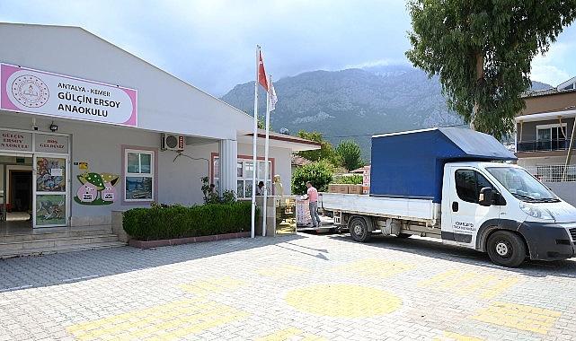 Kırtasiye malzemelerinin dağıtımı sürüyor Kırtasiye malzemelerinin dağıtımı sürüyor