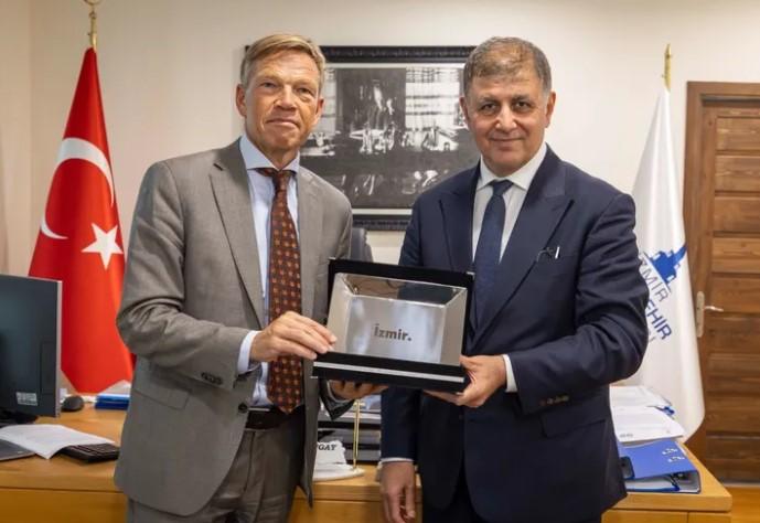 Başkan Tugay’a Hollanda Büyükelçisi Wijnands’tan Ziyaret Başkan Tugay’a Hollanda Büyükelçisi Wijnands’tan Ziyaret
