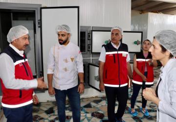 İl Müdürü Abdulkadir Akkan, gıda üretim işletmelerini ziyaret etti