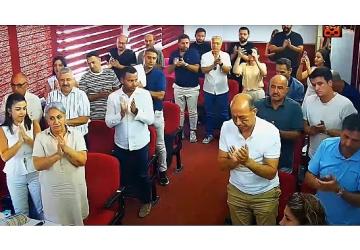 Belediye Meclisinde dayanışma mesajı: Ayakta alkışlandılar