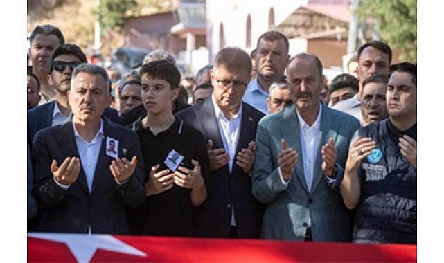 Yangının kahraman şehidi son yolculuğuna uğurlandı Yangının kahraman şehidi son yolculuğuna uğurlandı