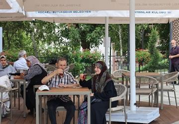 Saygınlar Kulübü'nde saygıdeğer sevda