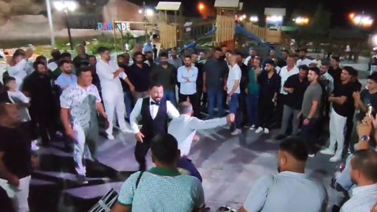 Darende’nin geleneksel ‘Sin Sin’ oyunu düğünlerde yaşatılıyor - Videolu Haber Darende’nin geleneksel ‘Sin Sin’ oyunu düğünlerde yaşatılıyor - Videolu Haber