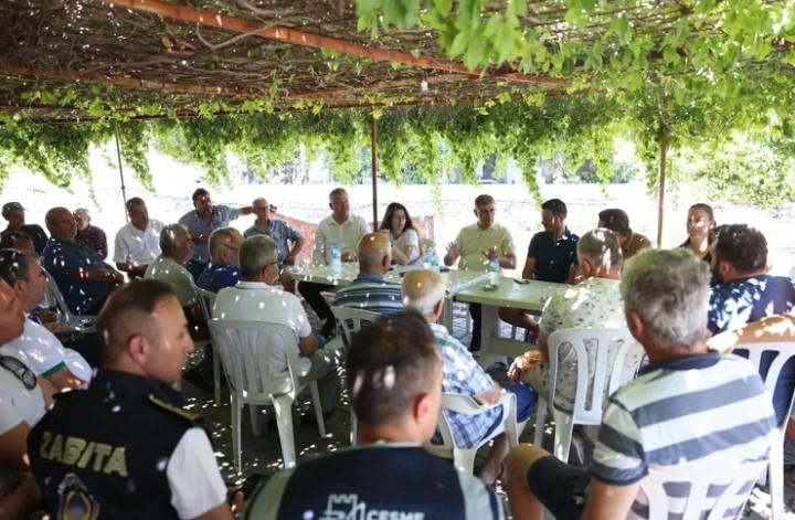 İzmir’de Başkan Tugay’dan Yangınzedelere Destek Eli İzmir’de Başkan Tugay’dan Yangınzedelere Destek Eli