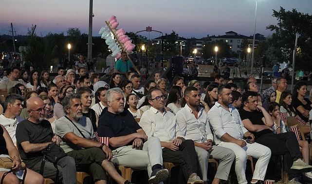 Açık hava film gösterimleri 'Paranoya' ile başladı