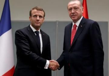 Cumhurbaşkanı Erdoğan, Macron’la Bir Araya Geldi