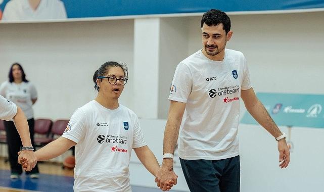 Anadolu Efes Spor Kulübü'nün 2024-2025 Sezonu