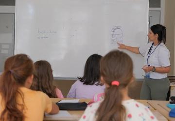 Başkan Çerçioğlu'ndan Eğitime Tam Destek: Aydınlı Çocuklar Yazı İngilizce Öğrenerek Geçiriyor