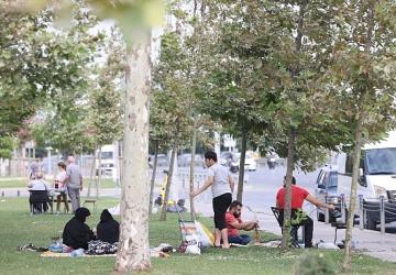 İBB'den Yeşil Alanlarda Sıkı Denetim: Mangal, Semaver ve Nargile Yasak