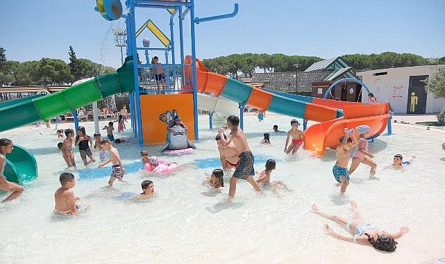 Çocuklar Aquaparkta Serinliğe Doydu, Aileler Başkan Çerçioğlu'na Teşekkür Etti