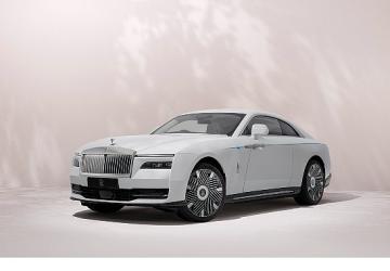 Rolls-Royce baharın zarafetini geleceğe taşıyor