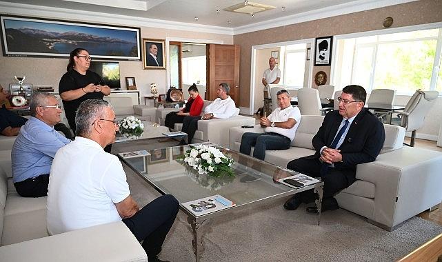 AESOB Başkanı Dere'den Başkan Topaloğlu'na ziyaret AESOB Başkanı Dere'den Başkan Topaloğlu'na ziyaret