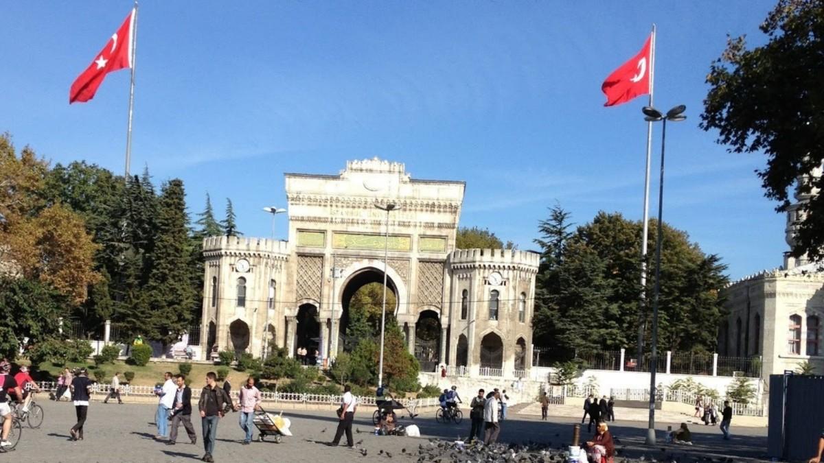 Hukuk Fakültelerine girişte başarı sıralaması barajı 125 Bine çekildi Hukuk Fakültelerine girişte başarı sıralaması barajı 125 Bine çekildi