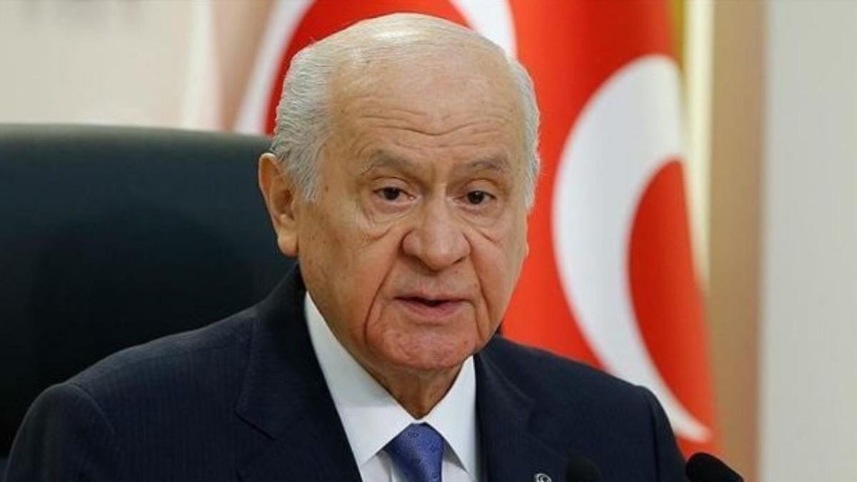 Bahçeli’den CHP’li belediyelere yönelik davalarla ilgili mesaj: ‘Türkiye hukuki davalardan kurtulmalı’ Bahçeli’den CHP’li belediyelere yönelik davalarla ilgili mesaj: ‘Türkiye hukuki davalardan kurtulmalı’