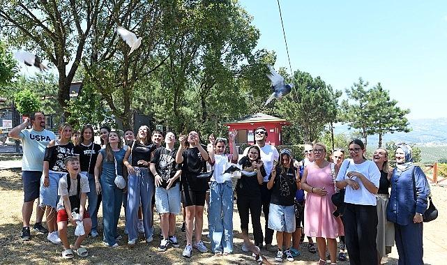 Bosnalı öğrenciler Osmangazi'de hayvan sevgisiyle buluştu Bosnalı öğrenciler Osmangazi'de hayvan sevgisiyle buluştu