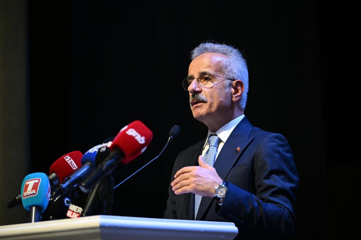 Adıyaman–Şanlıurfa arası 1,5 saatten 30 saniyeye indi Adıyaman–Şanlıurfa arası 1,5 saatten 30 saniyeye indi