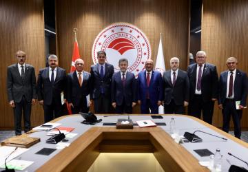 Adıyaman Milletvekilleri ve Ziraat Odası Başkanları Tarım ve Orman Bakanı ile görüştü