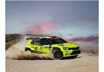Petlas motorsporlarında podyuma oynuyor