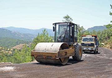 Alanya Şıhlar Mahalle yolu asfalta kavuştu