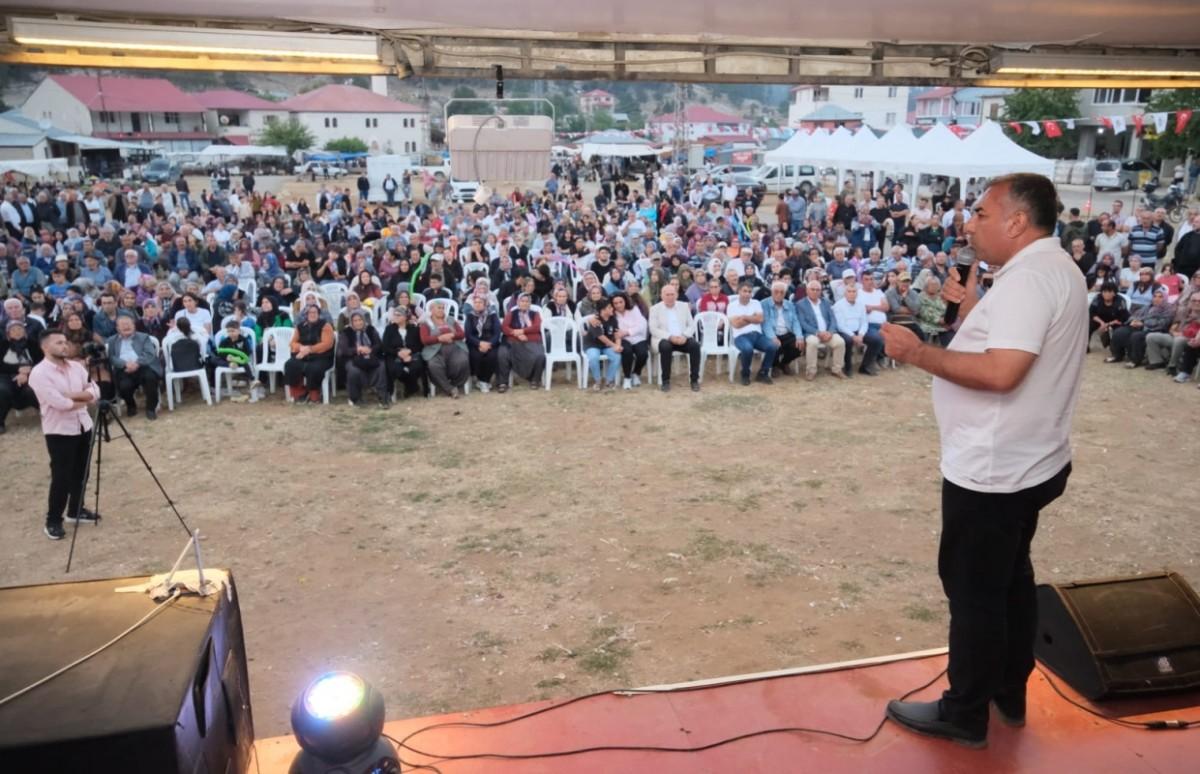 Güngör Geçer: “Göller Yaylası’nın Yol ve Su Sorunlarını Çözüyoruz” Güngör Geçer: “Göller Yaylası’nın Yol ve Su Sorunlarını Çözüyoruz”