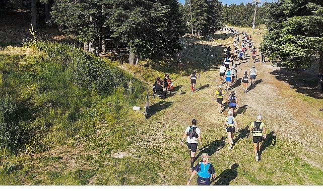 Uludağ Premium Ultra Trail'de spor ve sanat buluştu Uludağ Premium Ultra Trail'de spor ve sanat buluştu