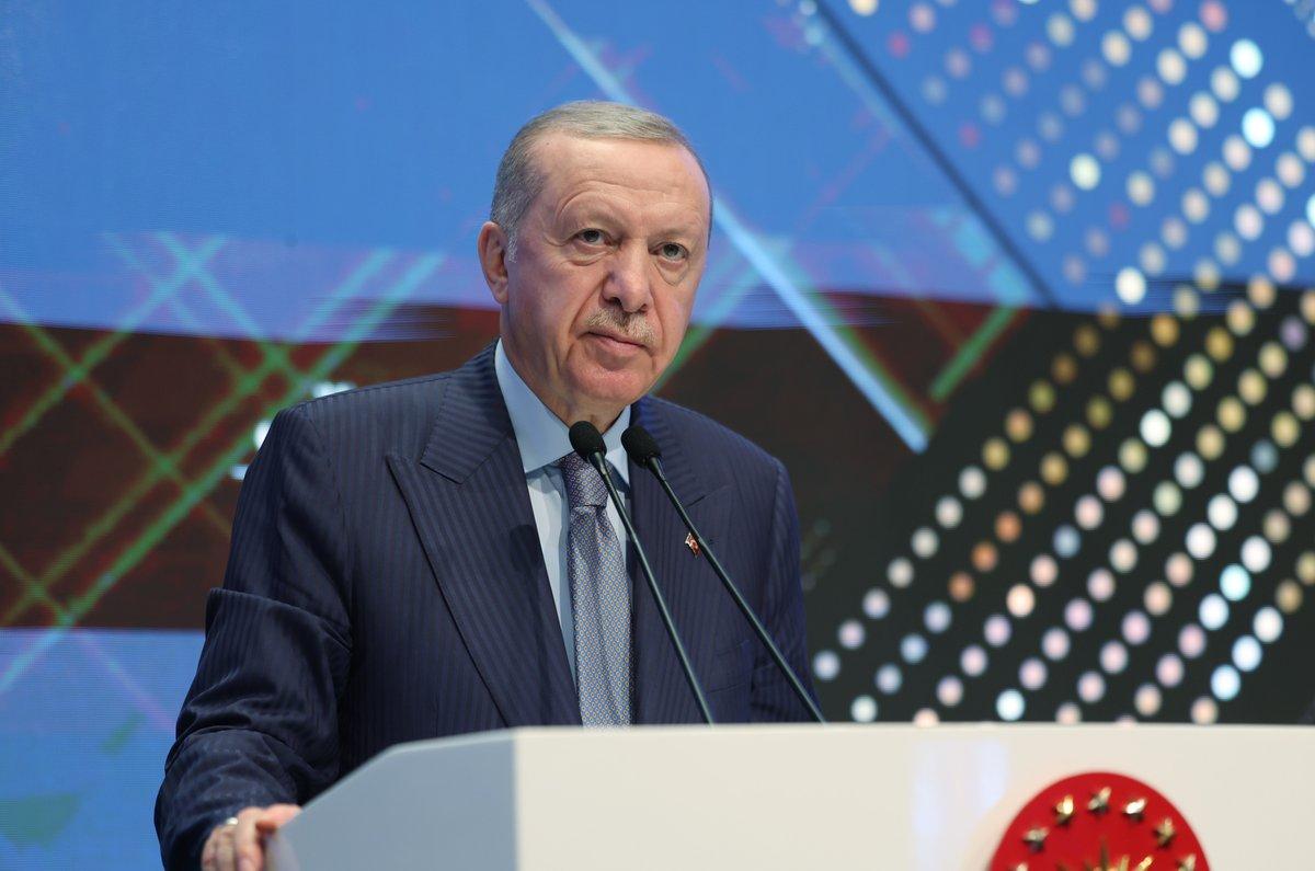 Cumhurbaşkanı Erdoğan: ‘Milli gelirimiz ilk kez 1 trilyon doları aştı’ Cumhurbaşkanı Erdoğan: ‘Milli gelirimiz ilk kez 1 trilyon doları aştı’
