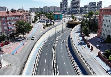 Başkan Altay: “Azerbaycan Alt Geçidi'nde Asfalt Yenilendi, Standart Yükseldi"