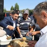 Başkan Rasim Arı, Şehrin Her Noktasında Vatandaşlarla Bir Arada