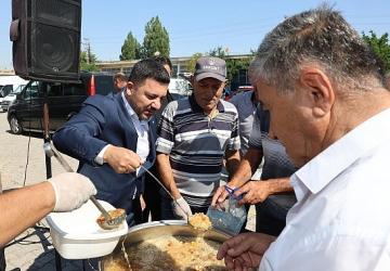 Başkan Rasim Arı, Şehrin Her Noktasında Vatandaşlarla Bir Arada