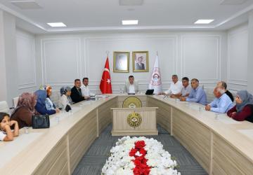 Vali Vekili Kapar’dan istihdam odaklı buluşma: İş Arayan Vatandaşlara Yönlendirme Desteği