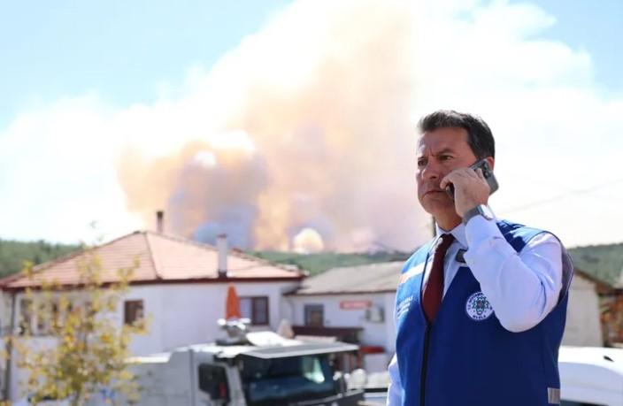 Muğla’da Alev Alarmı! Elektrik Hatlarında Acil Denetim İsteniyor Muğla’da Alev Alarmı! Elektrik Hatlarında Acil Denetim İsteniyor