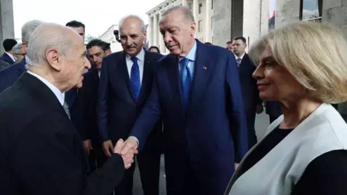 Erdoğan'dan 15 Temmuz mesajı: ‘Destana çamur atanlar utançla anılacak’ Erdoğan'dan 15 Temmuz mesajı: ‘Destana çamur atanlar utançla anılacak’